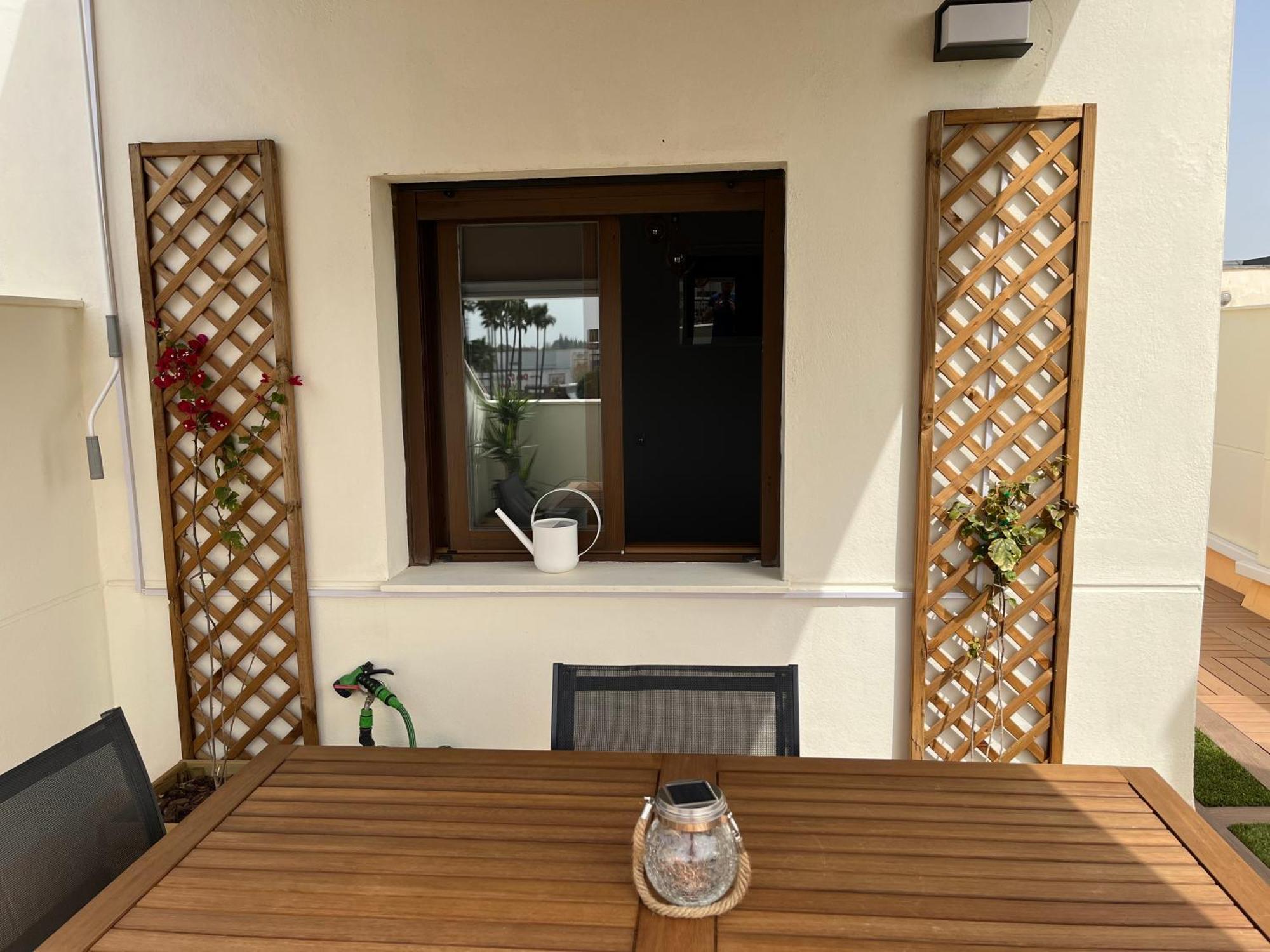Duplex Con Terraza Privada Y Parking A 15 Minutos De Sevilla Dos Hermanas Exterior photo